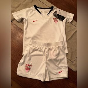 Sevilla Fútbol Club soccer uniform (18-24 months)